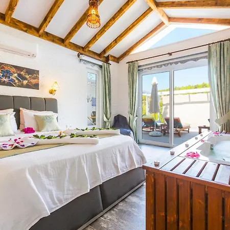 Islamlar Sleeps 6 With Pool Air Con And Wifi *