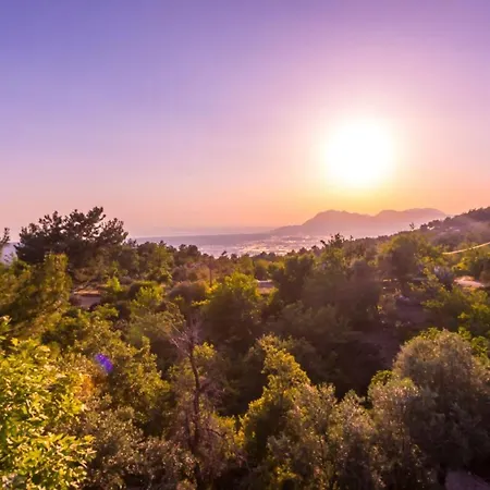Islamlar Sleeps 6 With Pool Air Con And Wifi